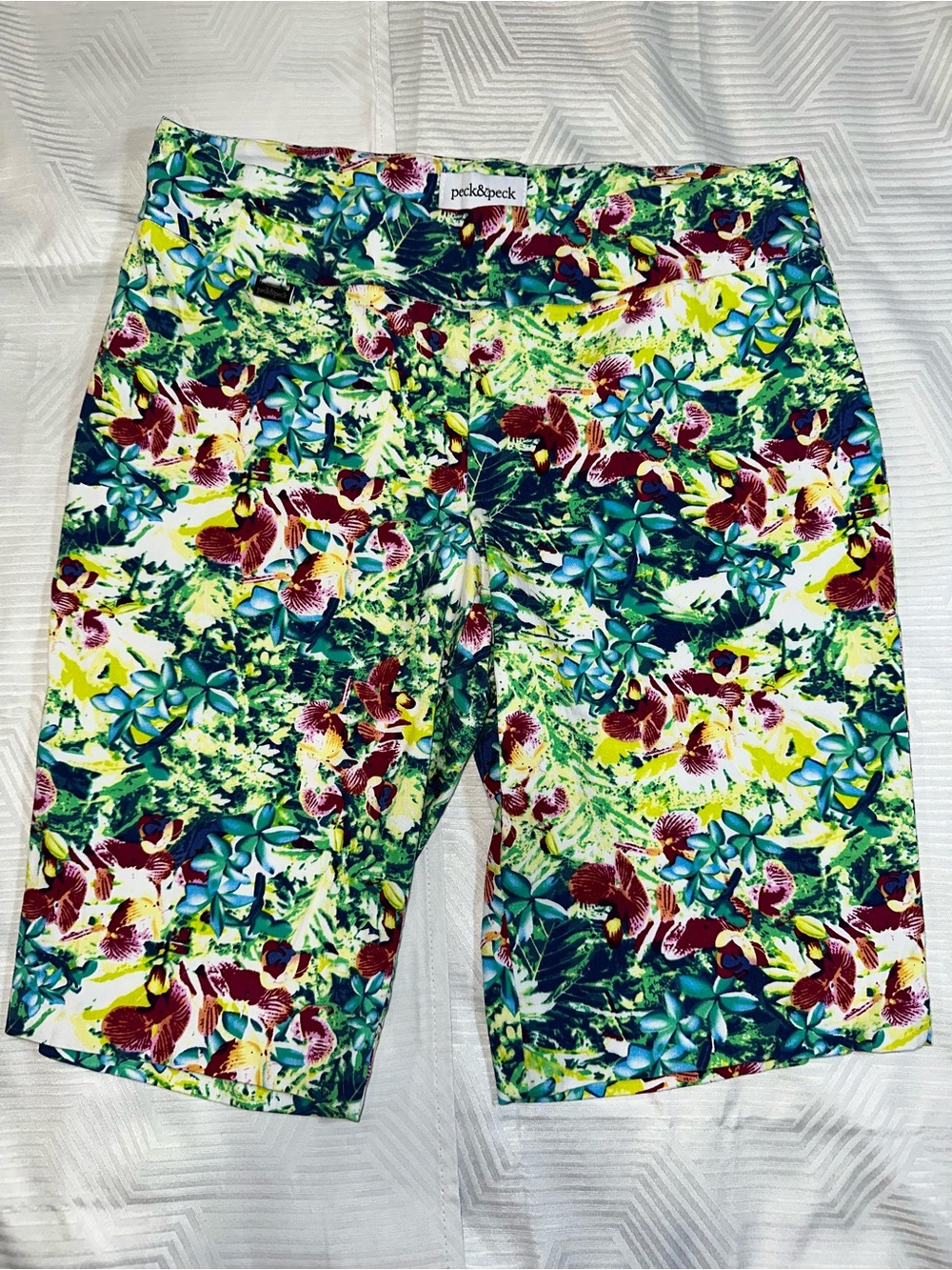 Peck & Peck Vibrant Floral Pull-On Stretch City Shorts Vacation Size 12 Like New